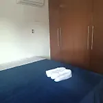 Amplo apartamento quarto e sala na praia de Ponta verde
